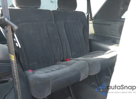 2000 Chevrolet Blazer Ls z USA, uszkodzony, nr VIN 1GNCT18W9YK250959